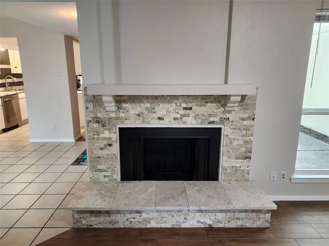 $265,000 | 713 Cain Drive, Lake Dallas, TX 75065