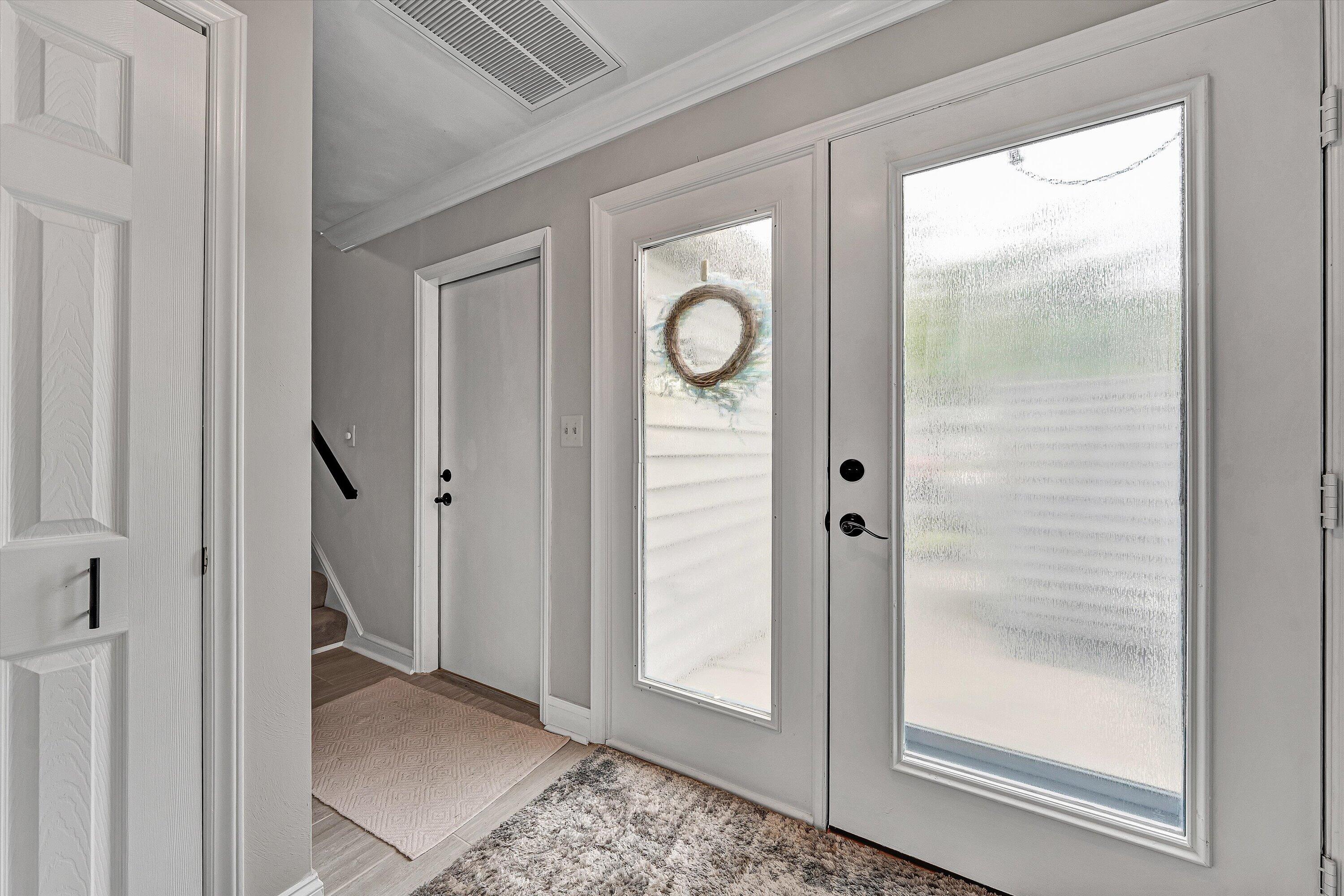 2428 Post Oak Road, Unit 2428 Salem, VA 24153 - Photo 6 of 27 06-DSC00115