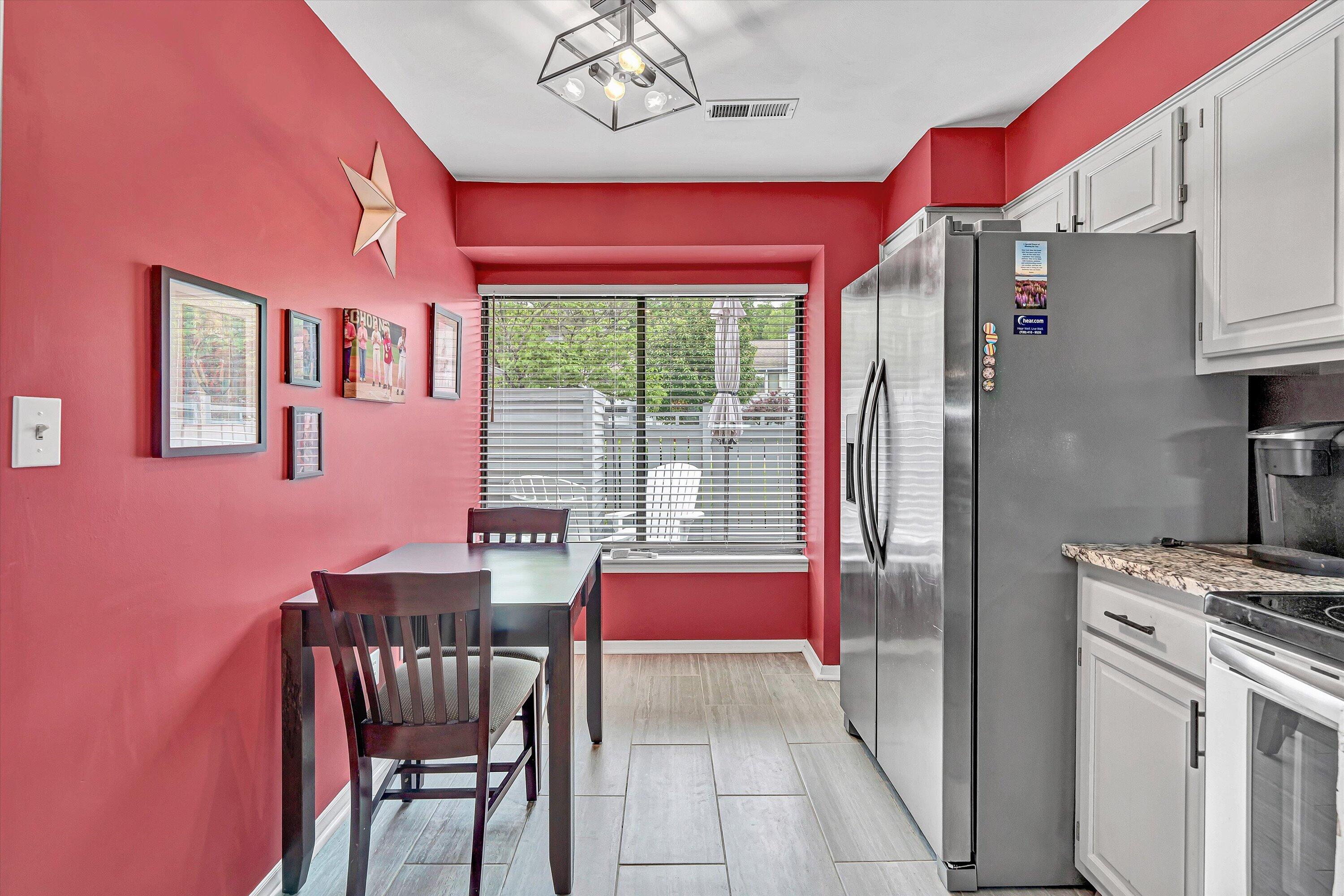 2428 Post Oak Road, Unit 2428 Salem, VA 24153 - Photo 10 of 27 10-DSC00127