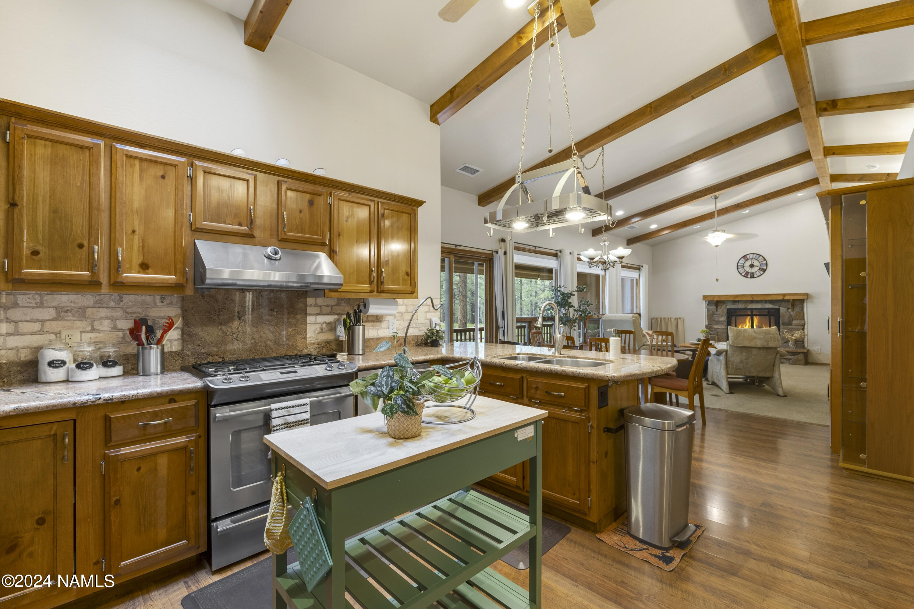 3120 Toho Trail Flagstaff, AZ 86005 - Photo 5 of 37 Gourmet kitchen