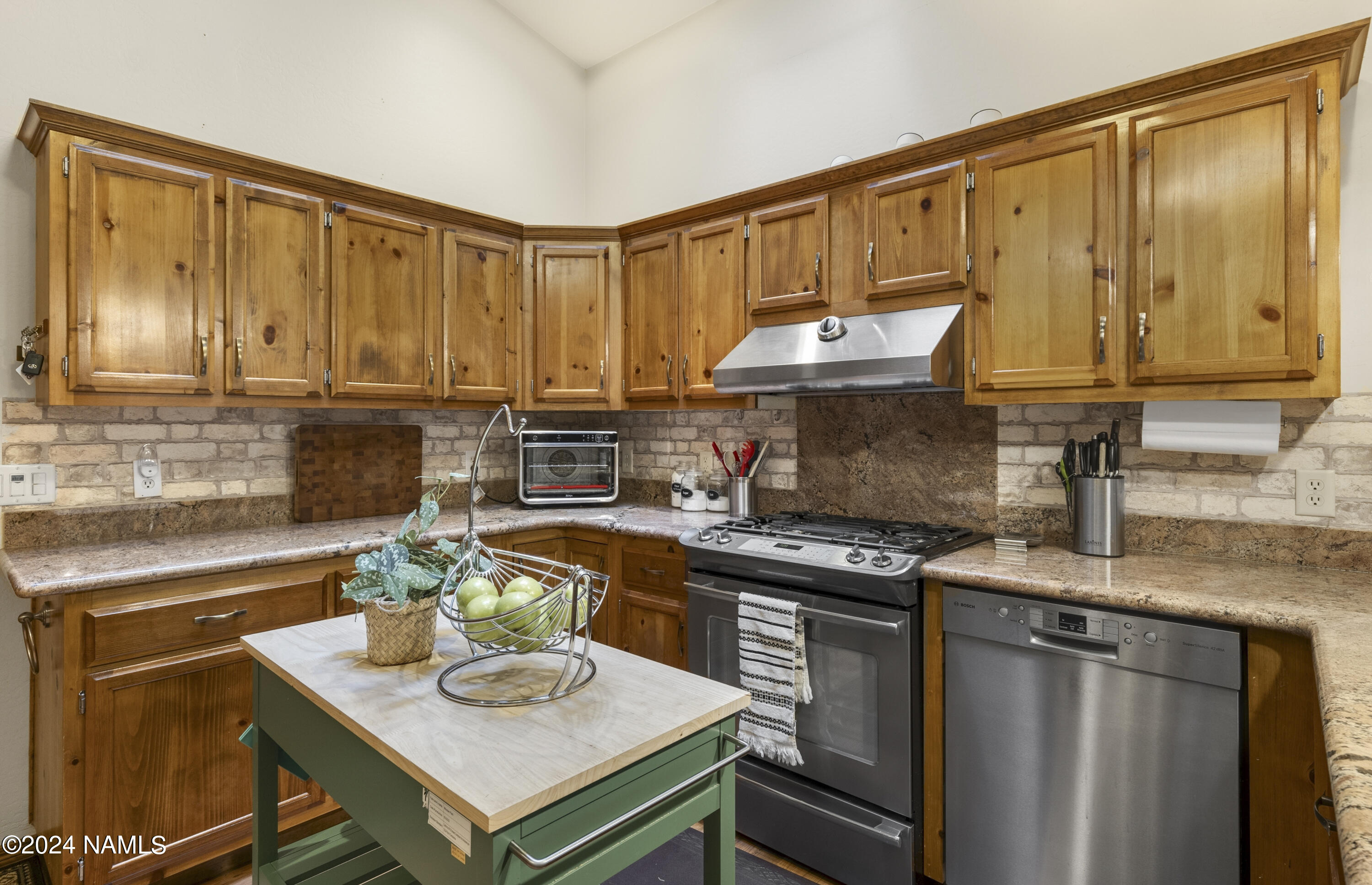 3120 Toho Trail Flagstaff, AZ 86005 - Photo 9 of 37 3120-toho-trail-flagstaff-az-usa-005