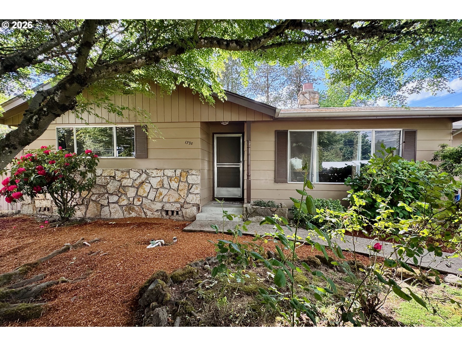 1798 Gilham Road Eugene, OR 97401 - Photo 1 of 31