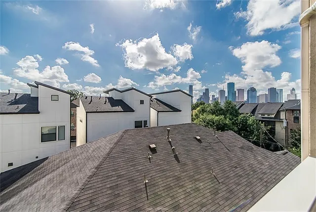 $3,400 | 1910 Summer Street, Unit C, Houston, TX 77007
