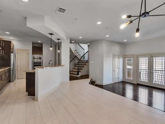 $3,400 | 1910 Summer Street, Unit C, Houston, TX 77007