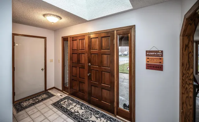 $469,990 | 409 Willow Street, Farmington, MN 55024