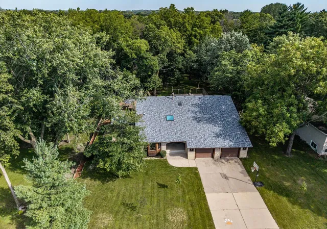 $469,990 | 409 Willow Street, Farmington, MN 55024