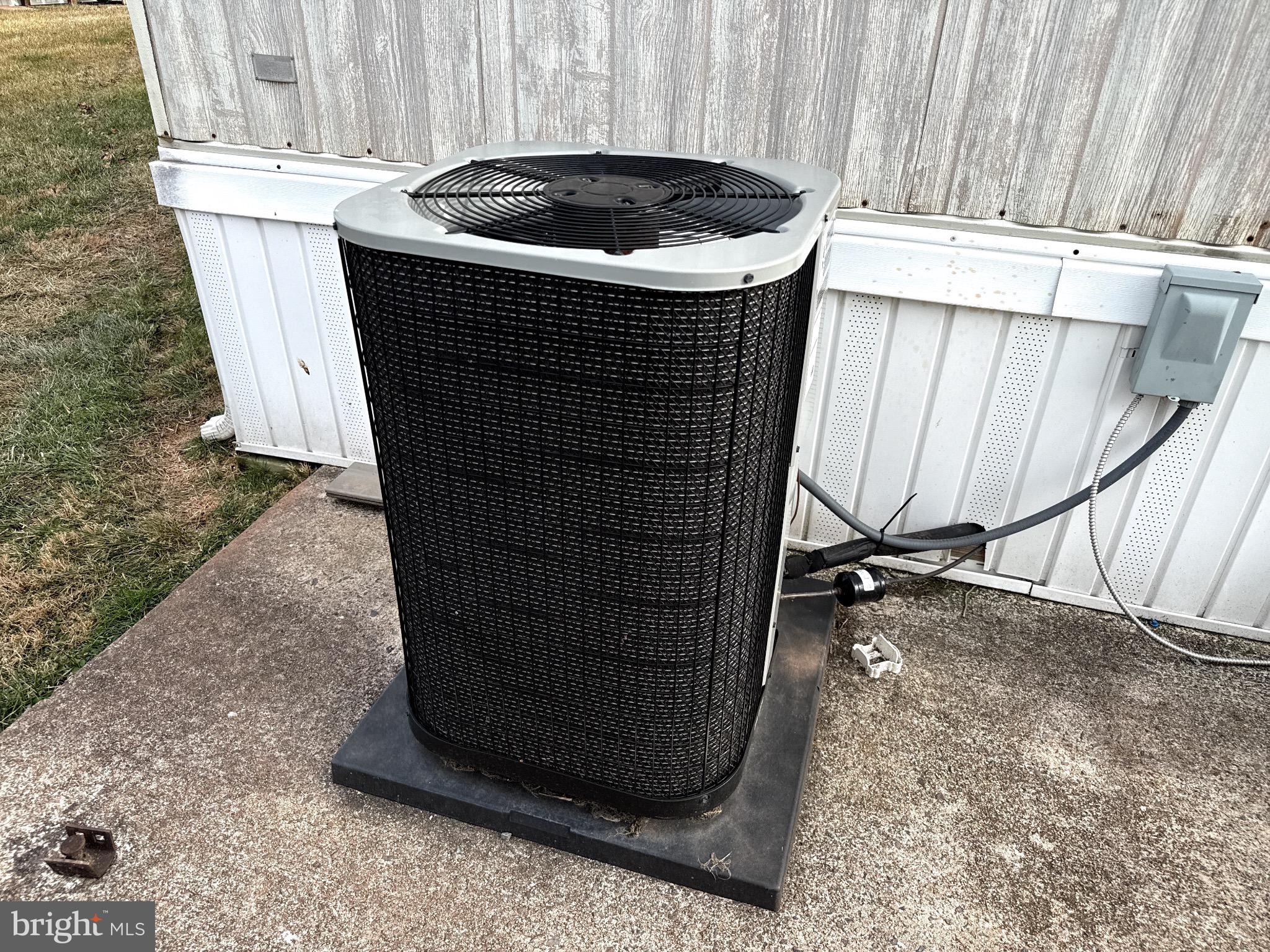 282 Michael Street Elizabethtown, PA 17022 - Photo 17 of 19 a view of a sink in a patio