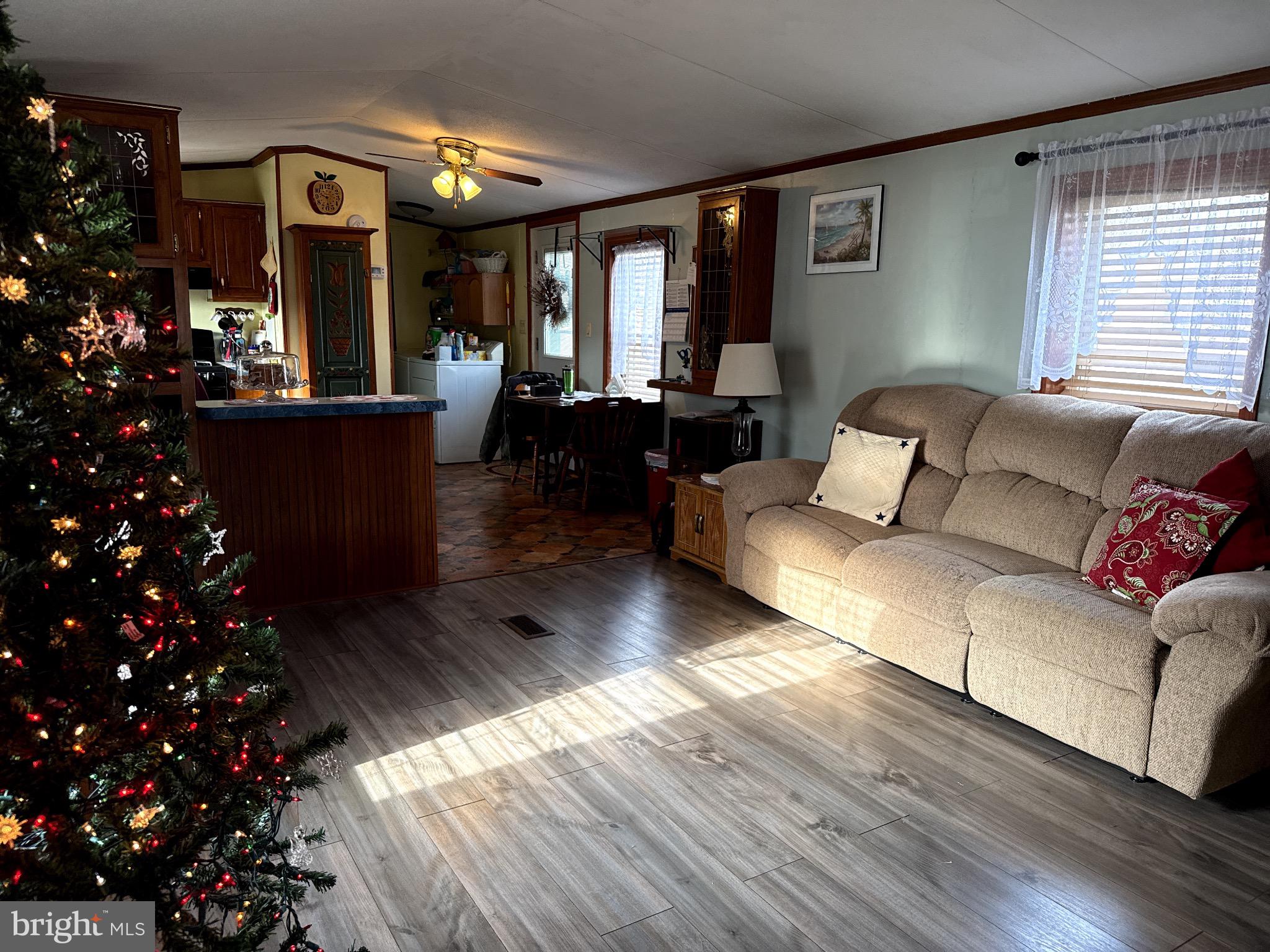 282 Michael Street Elizabethtown, PA 17022 - Photo 4 of 19 a living room with furniture and a large window
