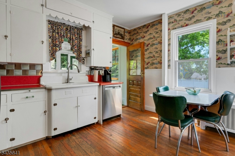 331 Chestnut Street Stirling, NJ 07980 - Photo 10 of 38