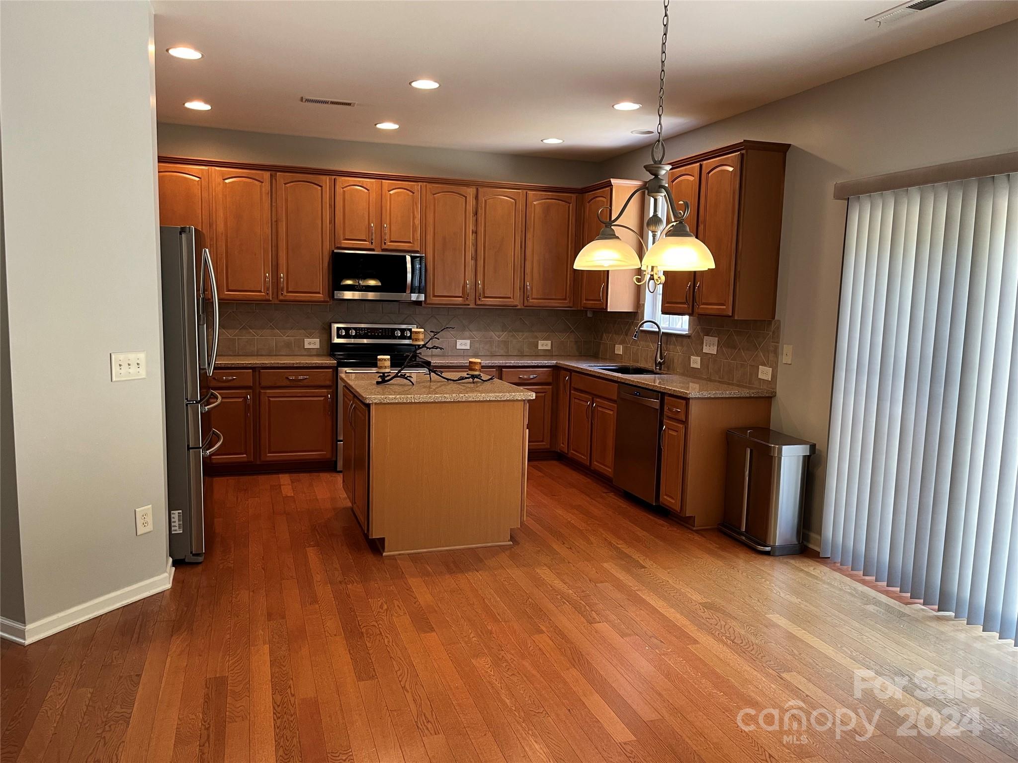 5704 Cactus Valley Road Charlotte, NC 28277 - Photo 4 of 16 Gallery Image 4