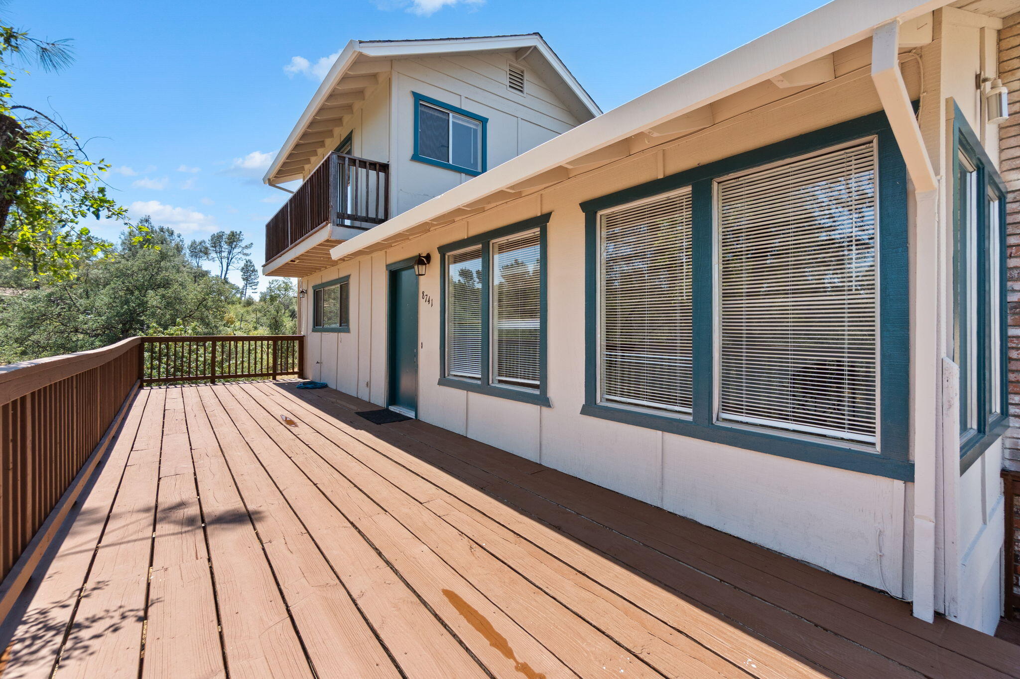 8741 Prospectors Road Redding, CA 96001 - Photo 34 of 60 Patio