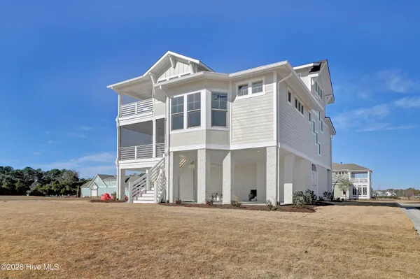 $1,746,797 | 26 Solstice Way, Hampstead, NC 28443