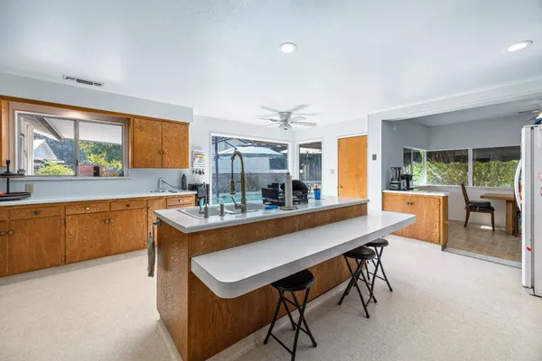 $874,000 | 7747 East Nees Avenue, Clovis, CA 93619