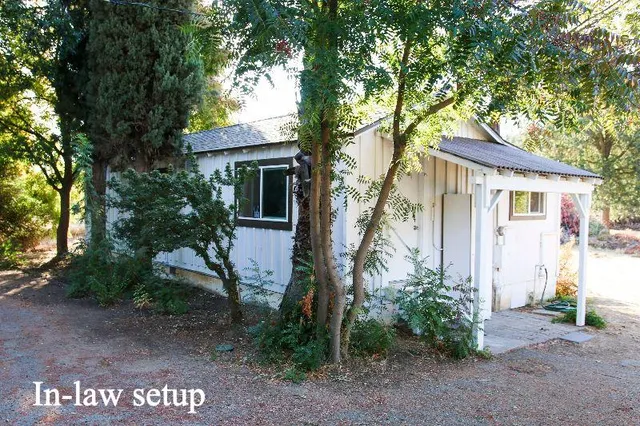 $935,000 | 7747 East Nees Avenue, Clovis, CA 93619