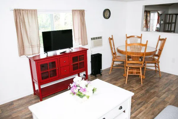 $874,000 | 7747 East Nees Avenue, Clovis, CA 93619