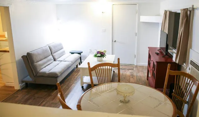 $935,000 | 7747 East Nees Avenue, Clovis, CA 93619