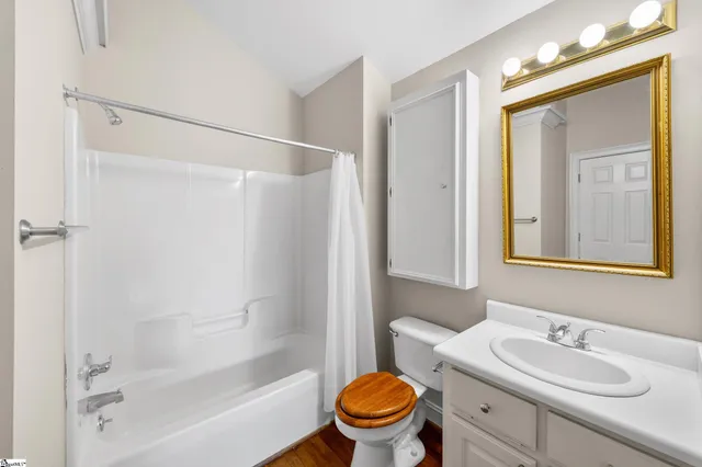 $2,200 | 112 West Park Avenue, Greenville, SC 29601