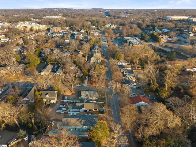 $2,200 | 112 West Park Avenue, Greenville, SC 29601