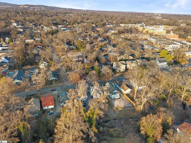 $2,200 | 112 West Park Avenue, Greenville, SC 29601