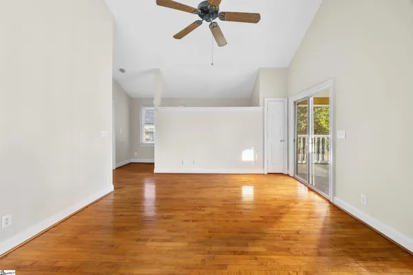 $1,800 | 112 West Park Avenue, Greenville, SC 29601