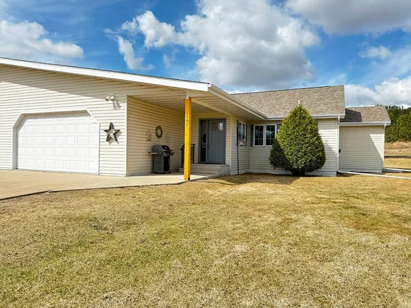 $348,500 | 197 Jefferson Street, Buhl, MN 55713