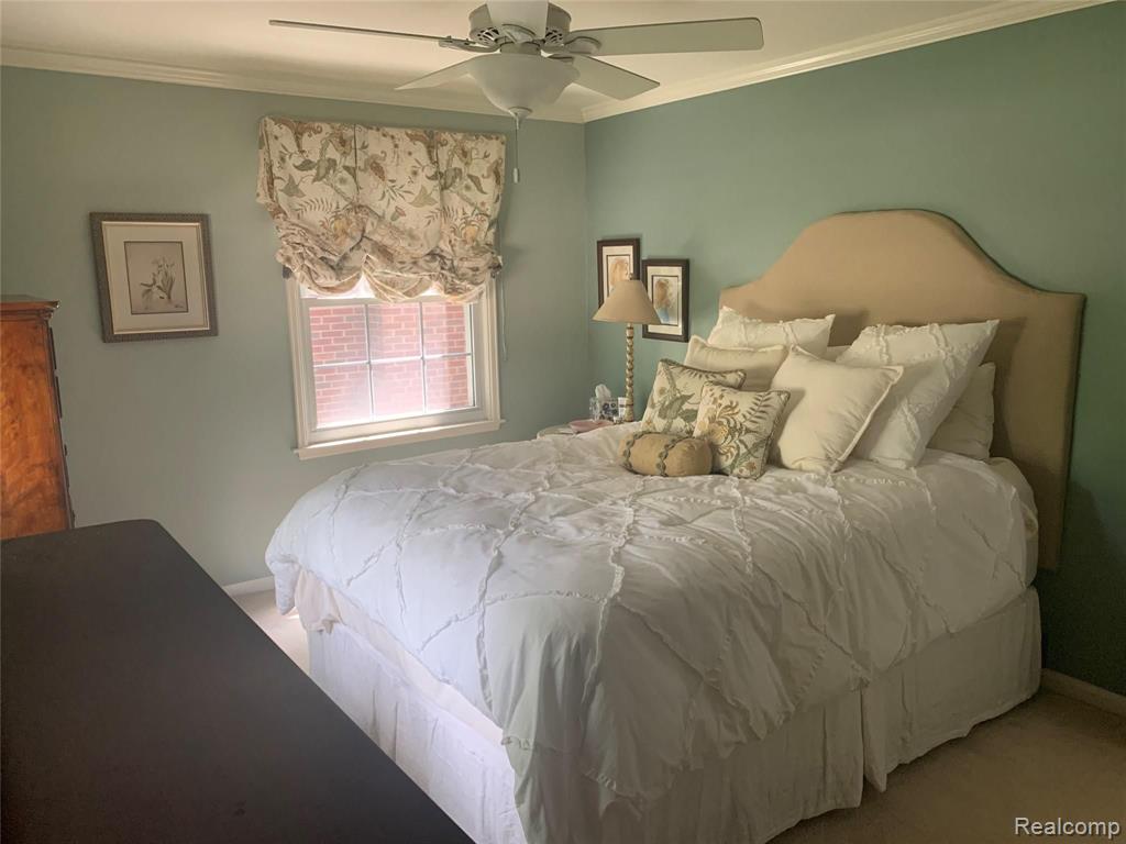 1901 Broadstone Road Grosse Pointe Woods, MI 48236 - Photo 13 of 22