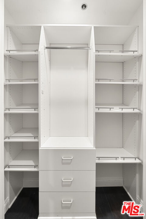 10520 Wilshire Boulevard, Unit 407 Los Angeles, CA 90024 - Photo 23 of 36