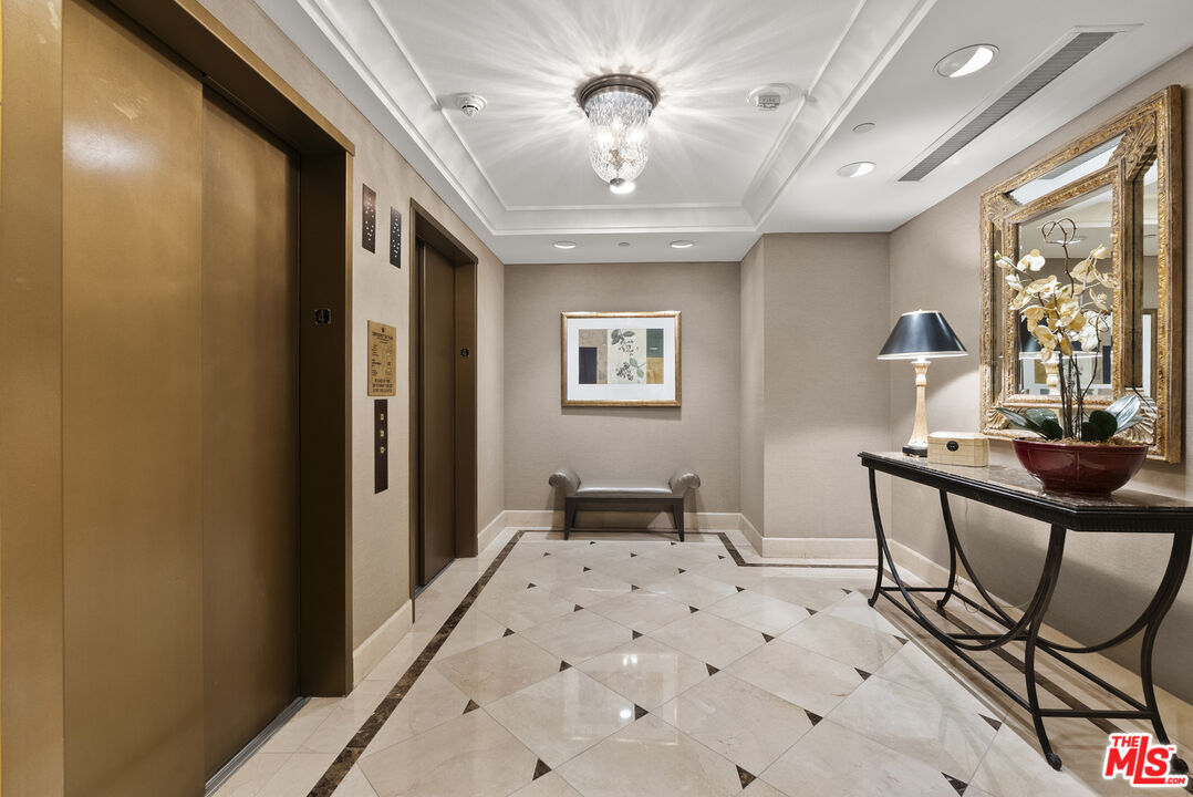 10520 Wilshire Boulevard, Unit 407 Los Angeles, CA 90024 - Photo 24 of 36