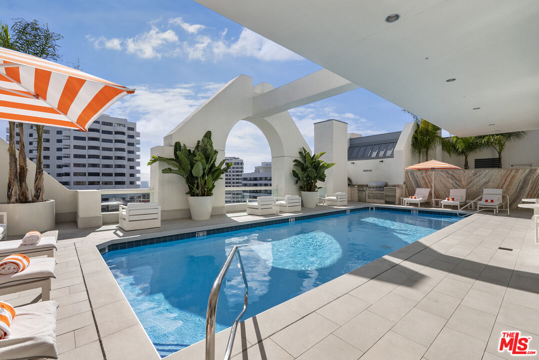 10520 Wilshire Boulevard, Unit 407 Los Angeles, CA 90024 - Photo 27 of 36