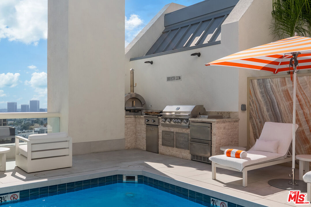 10520 Wilshire Boulevard, Unit 407 Los Angeles, CA 90024 - Photo 29 of 36