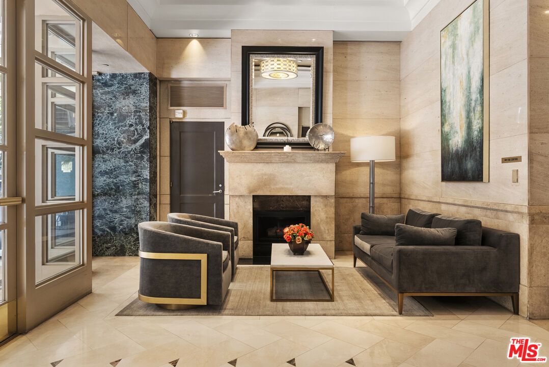 10520 Wilshire Boulevard, Unit 407 Los Angeles, CA 90024 - Photo 32 of 36