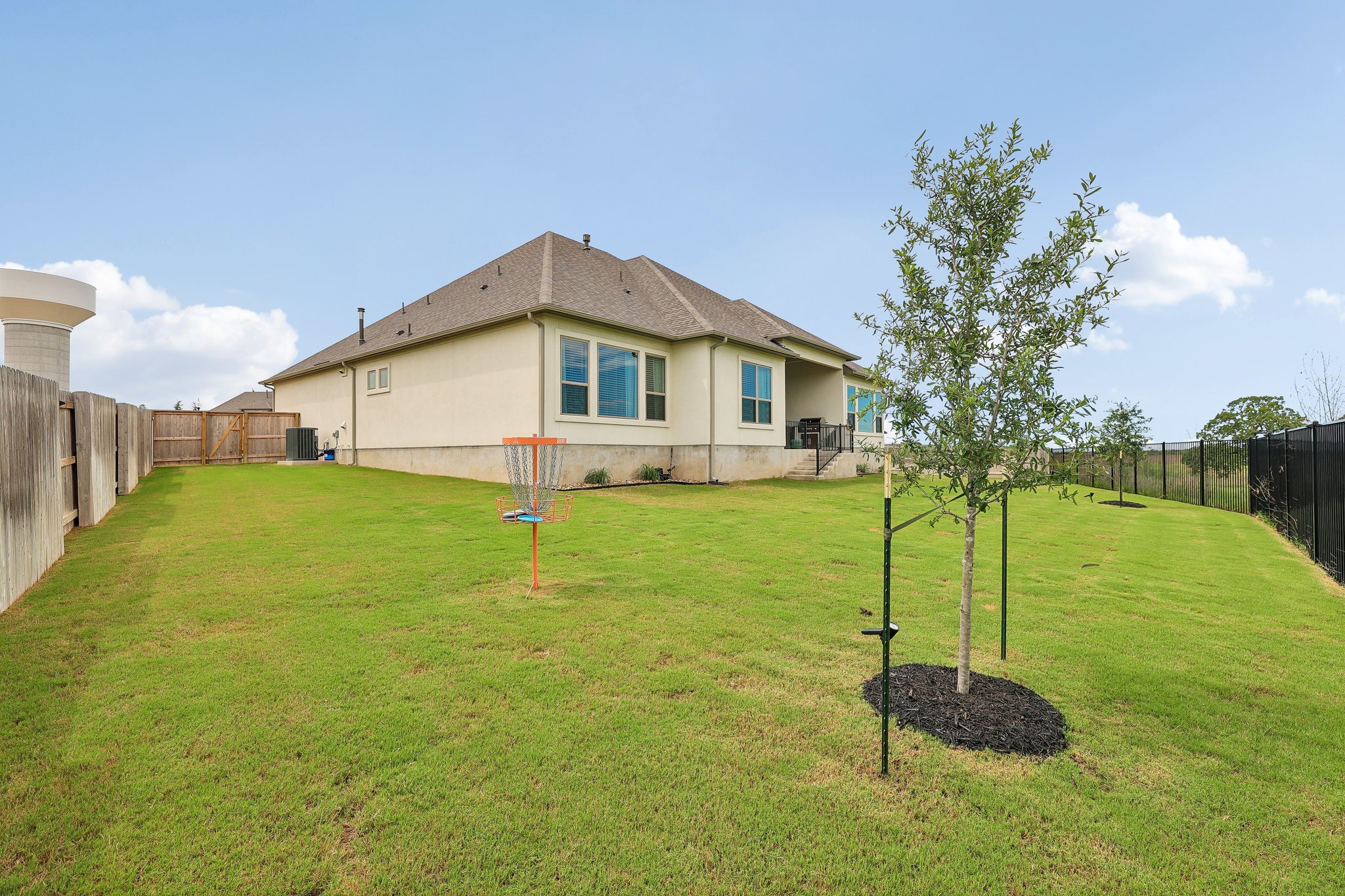 130 Firethorn Loop Bastrop, TX 78602 - Photo 28 of 38