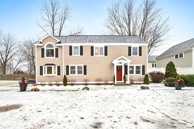 $739,000 | 3 Summer Street, Unit 2, Topsfield, MA 01983