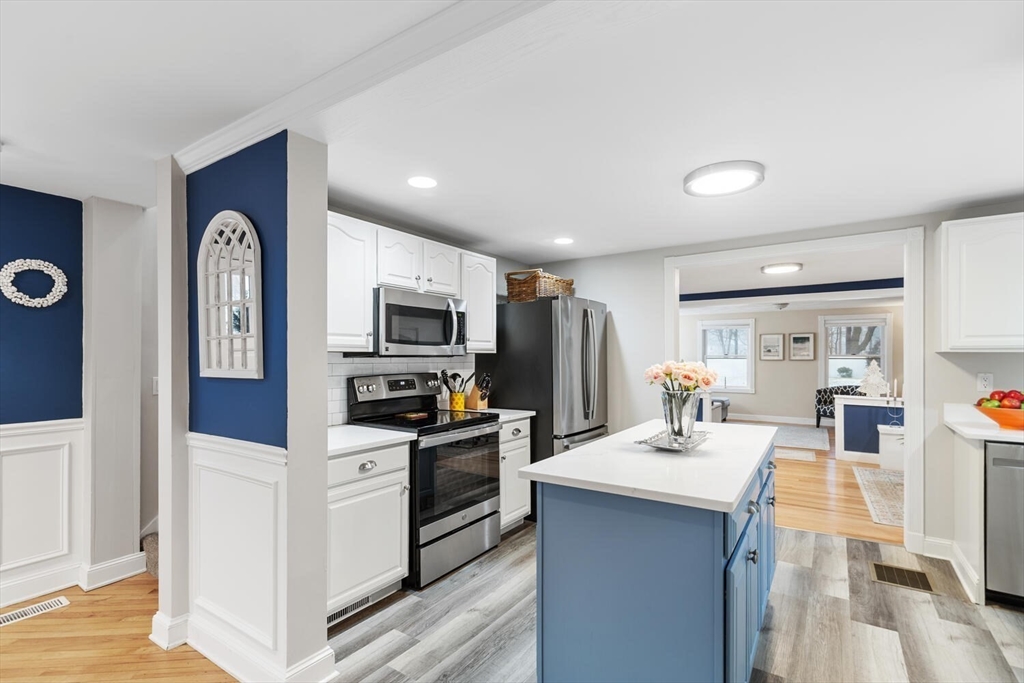 3 Summer Street, Unit 2 Topsfield, MA 01983 - Photo 6 of 31