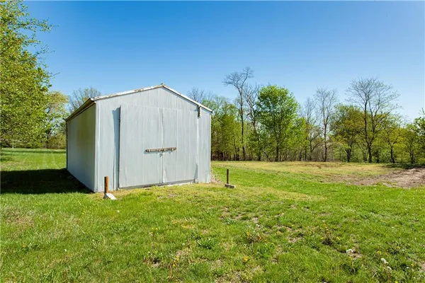 $529,000 | 627 M Highway, Odessa, MO 64076