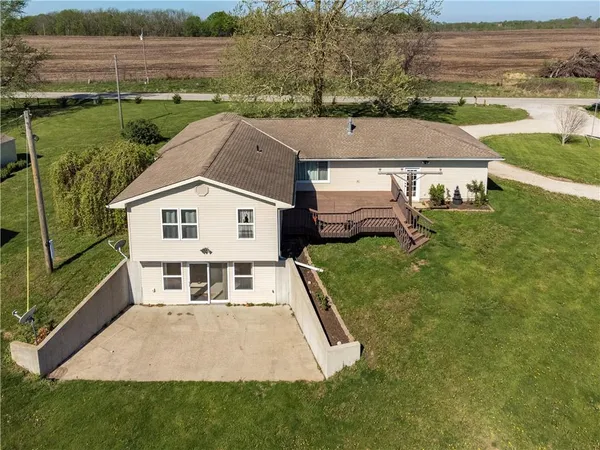 $529,000 | 627 M Highway, Odessa, MO 64076