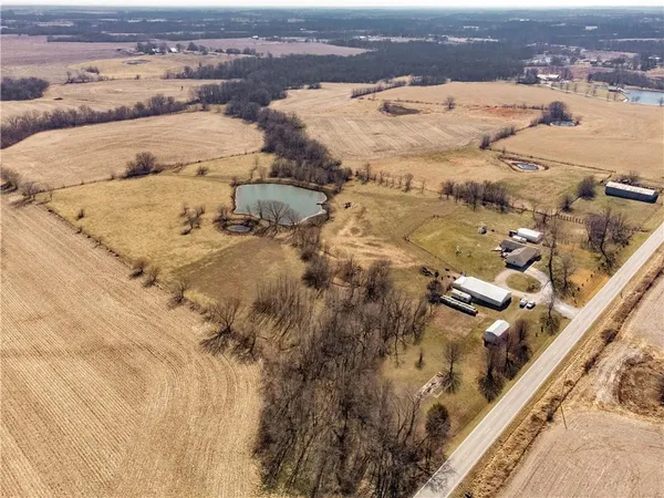 $549,000 | 627 M Highway, Odessa, MO 64076