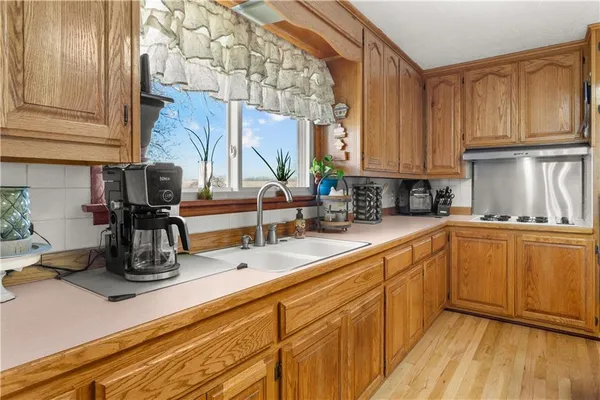 $529,000 | 627 M Highway, Odessa, MO 64076