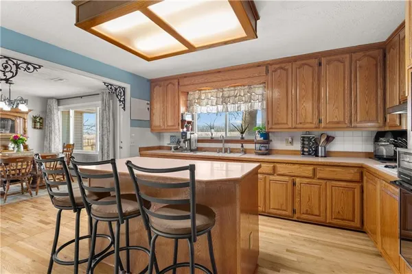 $529,000 | 627 M Highway, Odessa, MO 64076