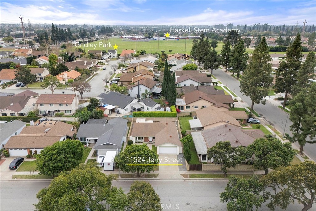 11524 Jerry Street Cerritos, CA 90703 - Photo 29 of 31 Cerritos is recognized for its great schools, shopping and entertainment (Cerritos Mall & Center for the Performing
Arts), and beautiful parks and recreation. Cerritos is conveniently located between Los Angeles International Airport (LAX) and John Wayne Airport (SNA).