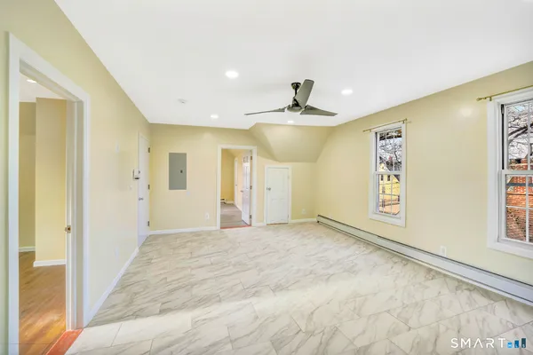 $1,800 | 27 Walnut Avenue, Waterbury, CT 06704