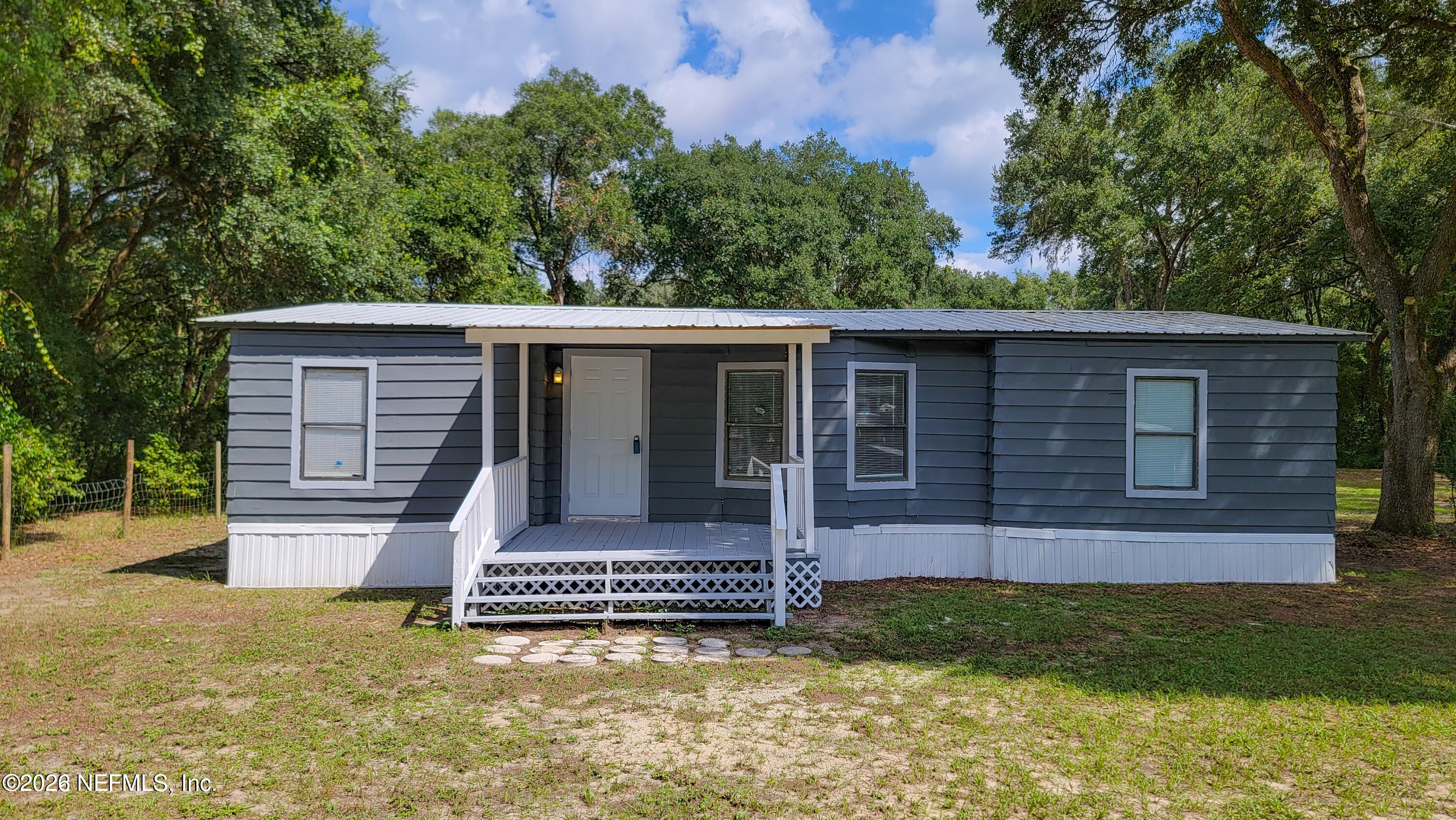 210 Walkup Street Interlachen, FL 32148 - Photo 4 of 31 20220908192219755562000000-o