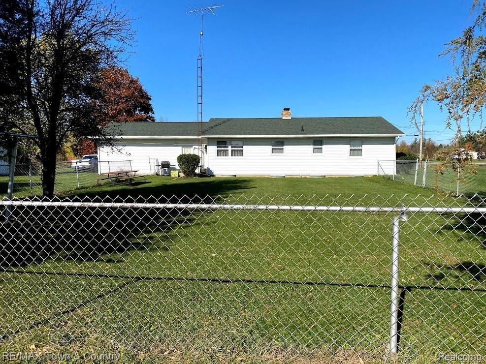 2049 West Stanley Road Mount Morris, MI 48458 - Photo 18 of 26