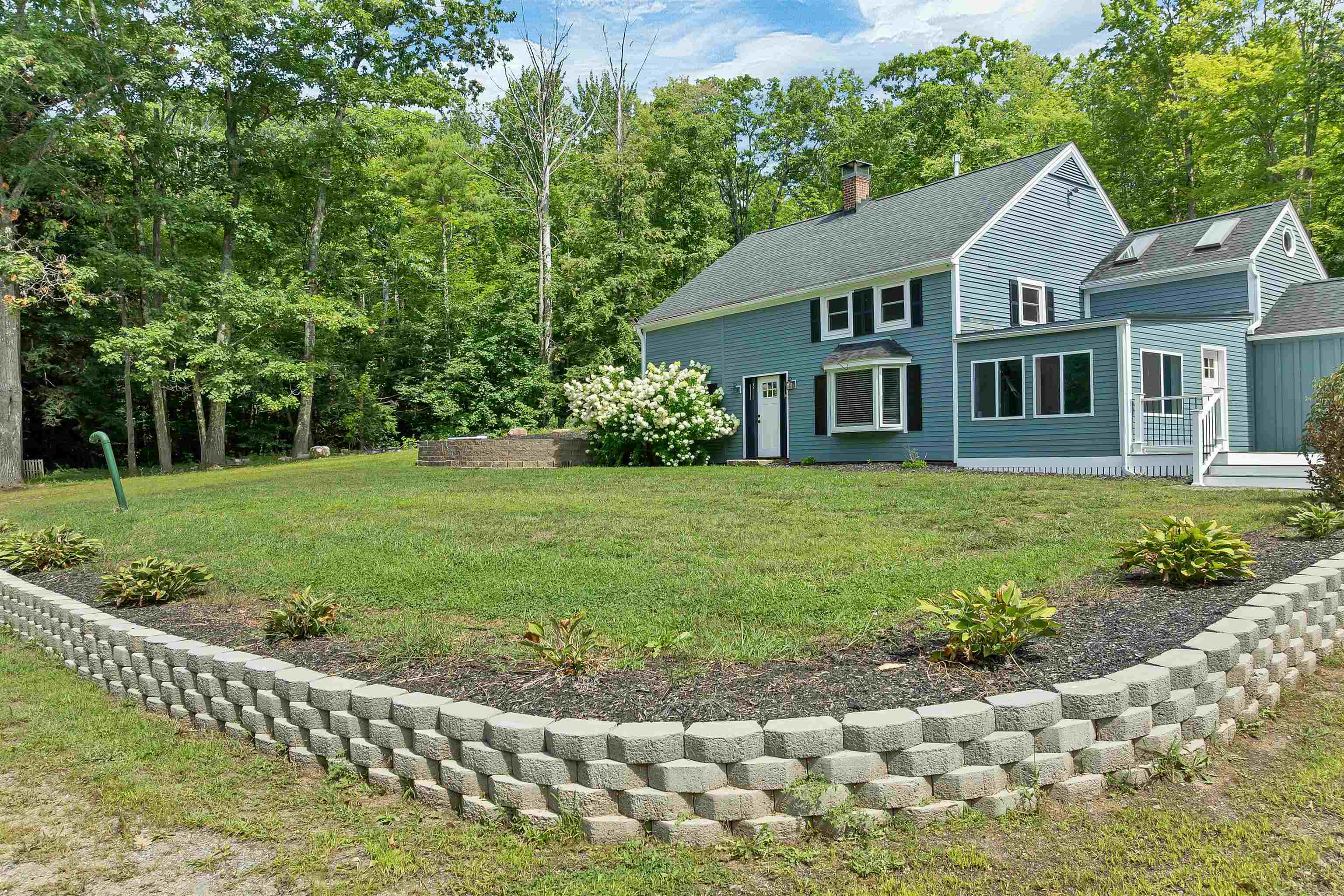 197 Nh Rt 140 Gilmanton, NH 03237 - Photo 2 of 42 Gallery Image 2