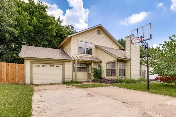 $240,000 | 5525 Safari Trail, Arlington, TX 76018