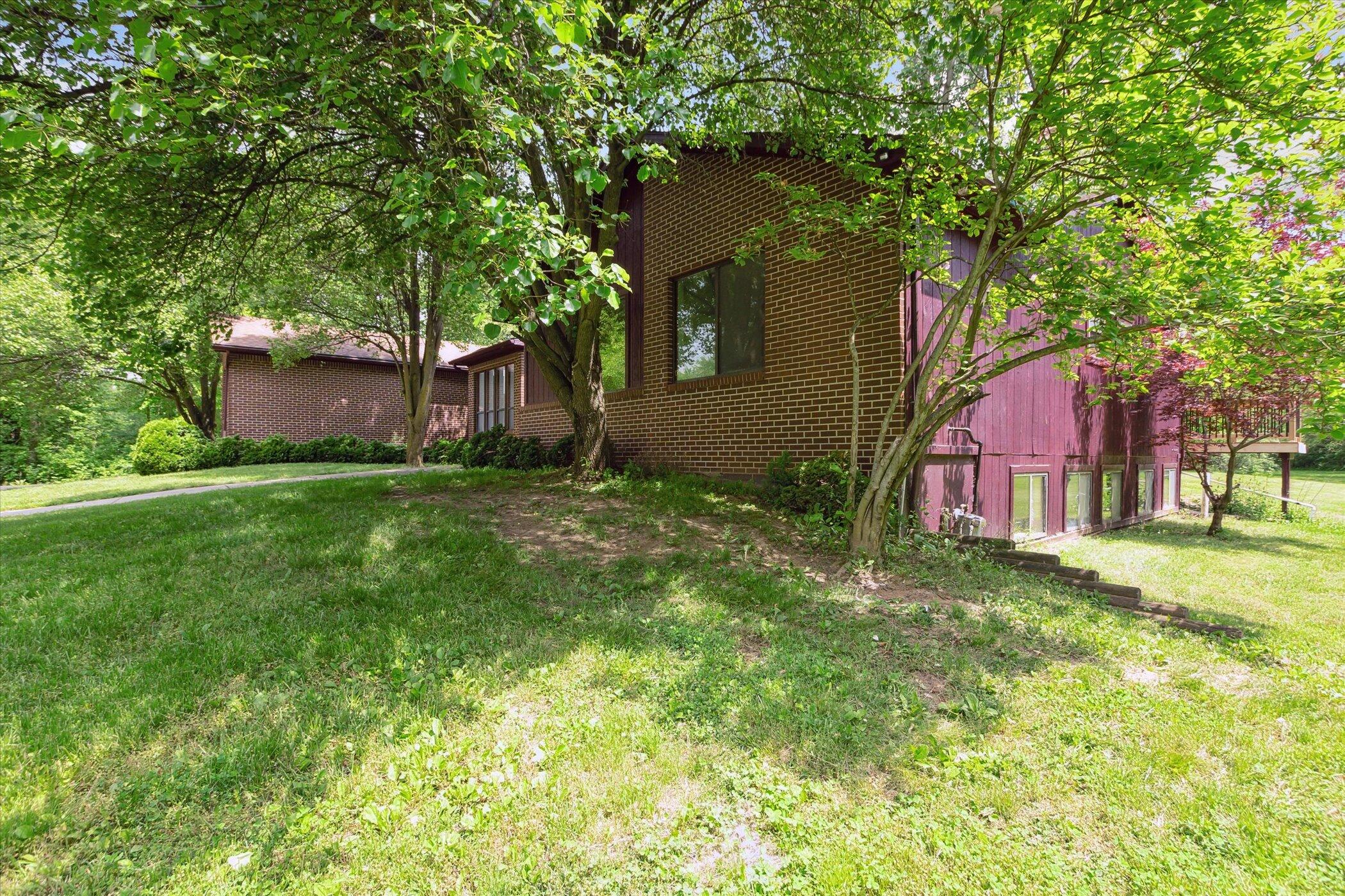 12551 Whittaker Road Milan, MI 48160 - Photo 3 of 50 03-12551-Whittaker-Rd-WindowStill-42