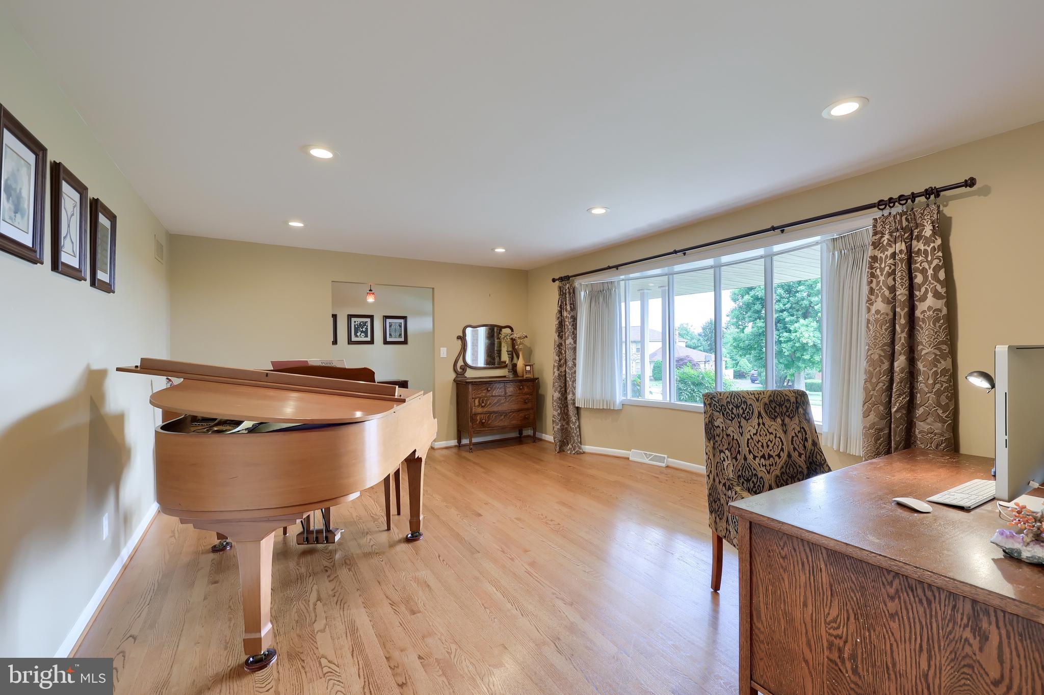 3610 Rimrock Road York, PA 17402 - Photo 16 of 39 Gallery Image 16