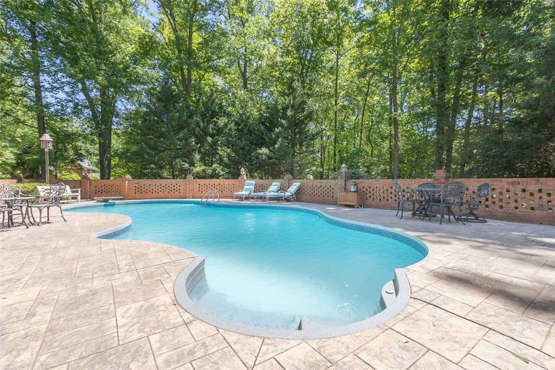207 Arden Chase Anderson, SC 29621 - Photo 2 of 45