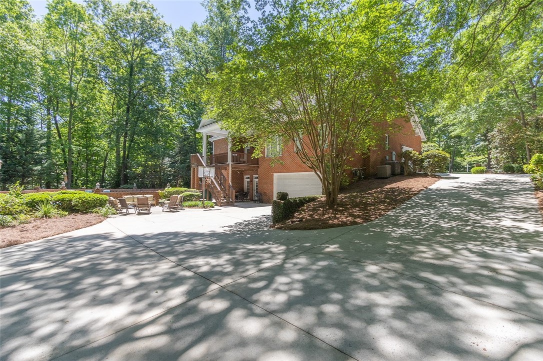 207 Arden Chase Anderson, SC 29621 - Photo 3 of 45