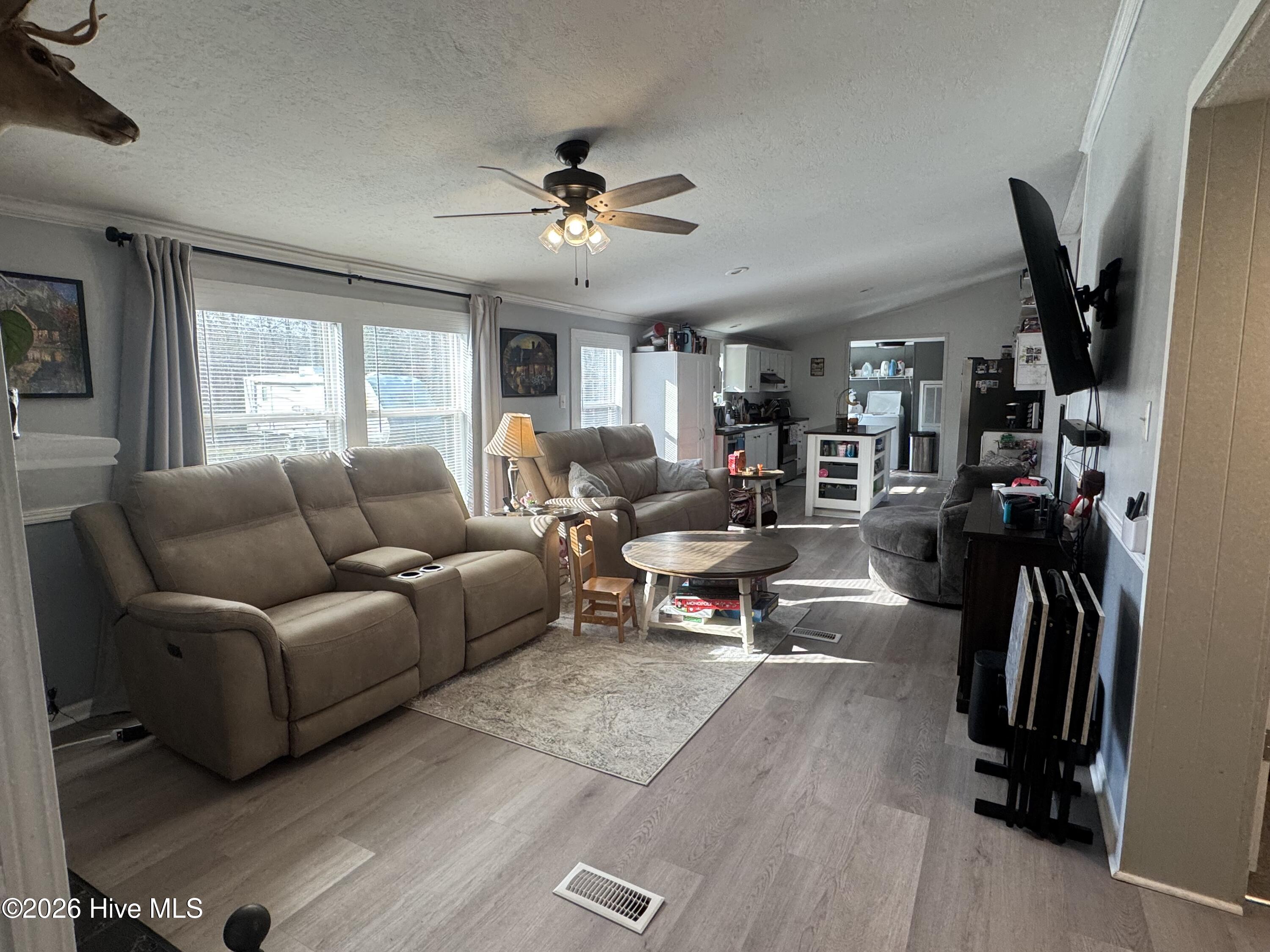8521 Johns Mill Road Maxton, NC 28364 - Photo 10 of 22 Family room